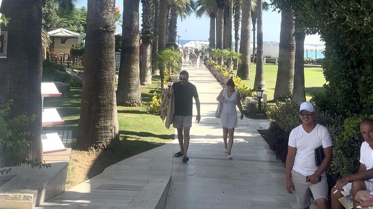 У Туреччині росіяни та українці відпочивають в одних готелях та конфліктів між ними вже менше, ніж у перші роки війни