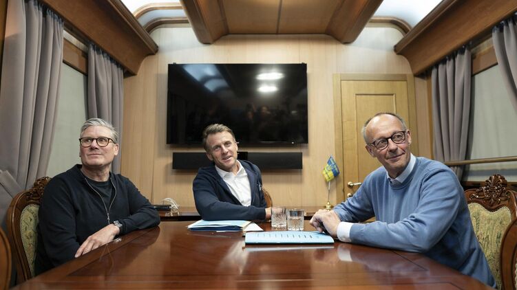 Кір Стармер, Емманюель Макрон та Фрідріх Мерц. Фото: із відкритих джерел