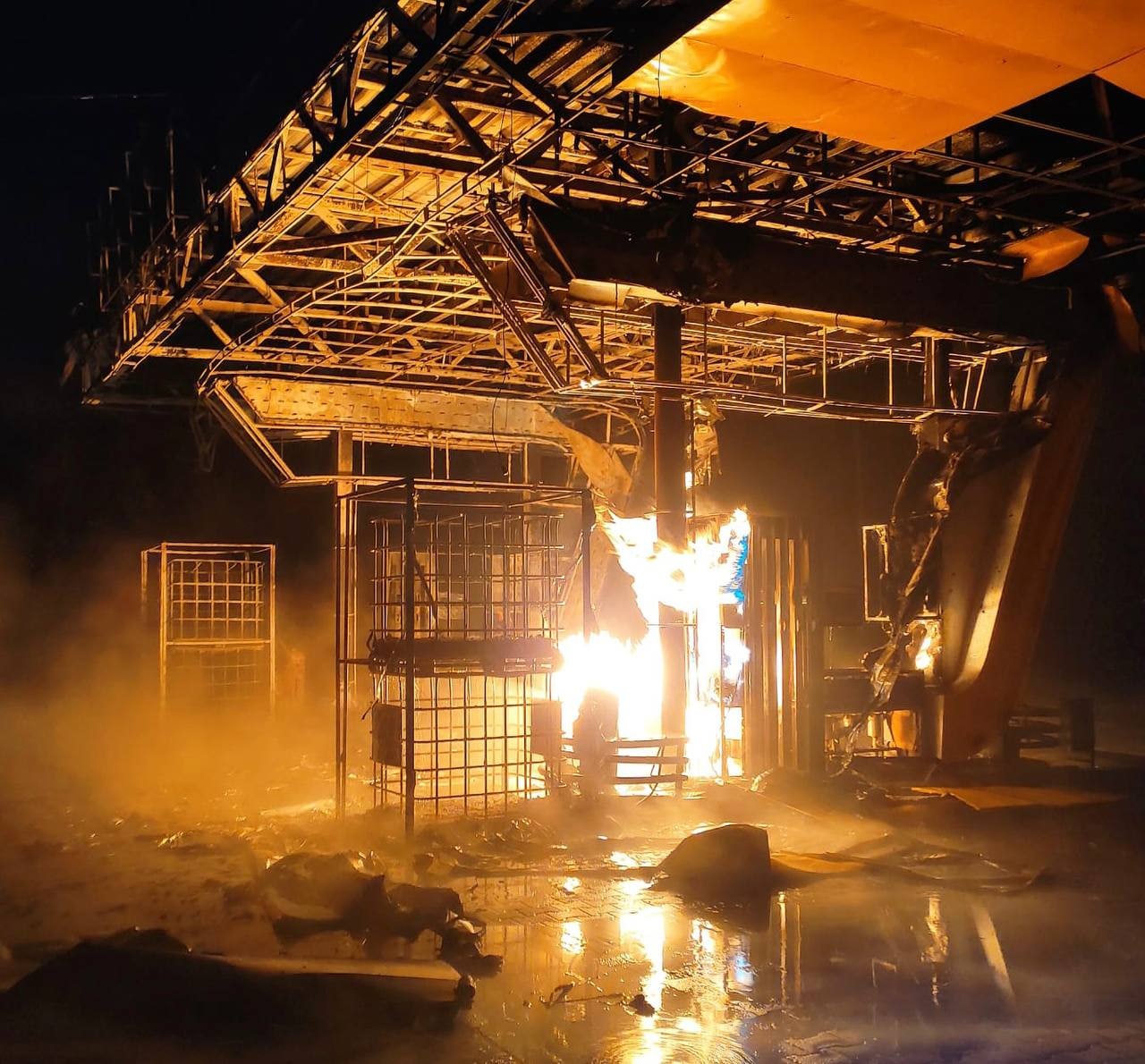 Заправка в Никополе загорелась