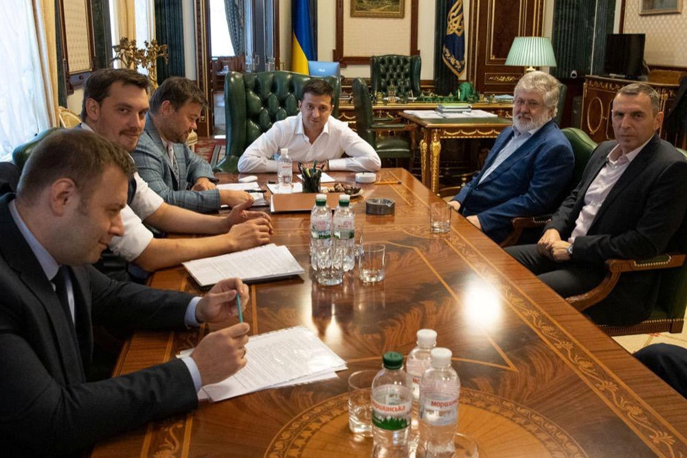 Зеленскому припомнили его связи с Коломойским