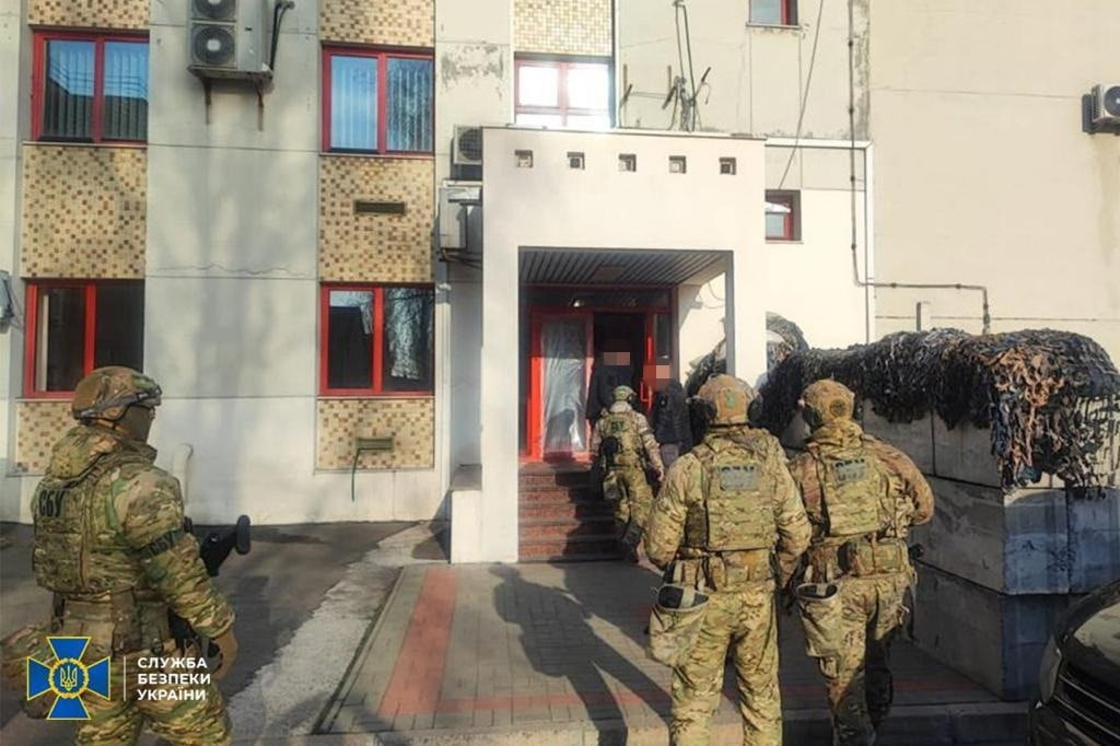 На Кременчугском НПЗ проходят обыски