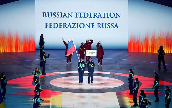 Фото (2) россиян на открытии Паралимпиады 2026. Источник – Телеграм