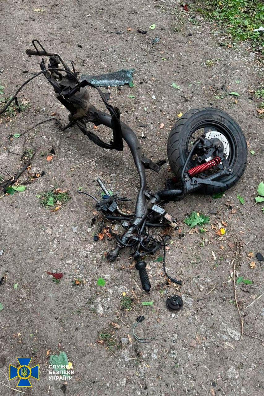 Фото фрагментов скутера. Источник - Телеграм